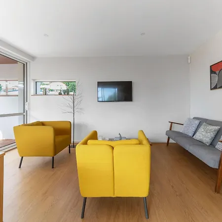 La Maison Des Fleurs - Superbe Maison Sur Les Hauteurs De *