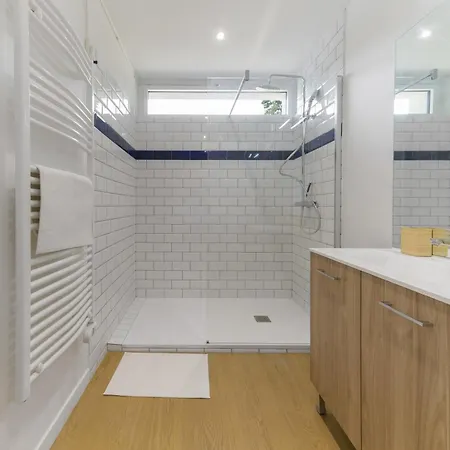 La Maison Des Fleurs - Superbe Maison Sur Les Hauteurs De Villa