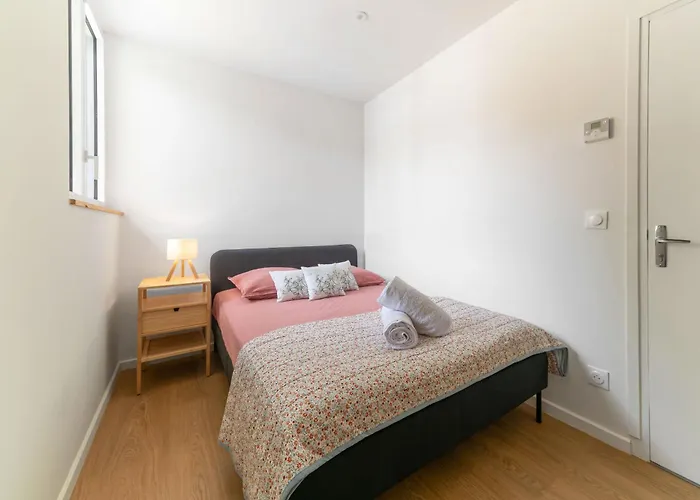 La Maison Des Fleurs - Superbe Maison Sur Les Hauteurs De Villa *