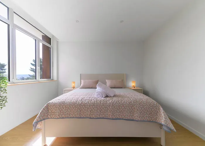 La Maison Des Fleurs - Superbe Maison Sur Les Hauteurs De Villa