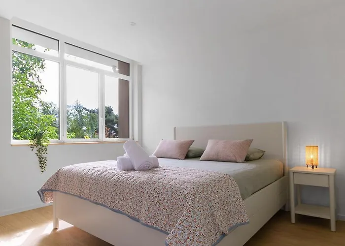 Villa La Maison Des Fleurs - Superbe Maison Sur Les Hauteurs De