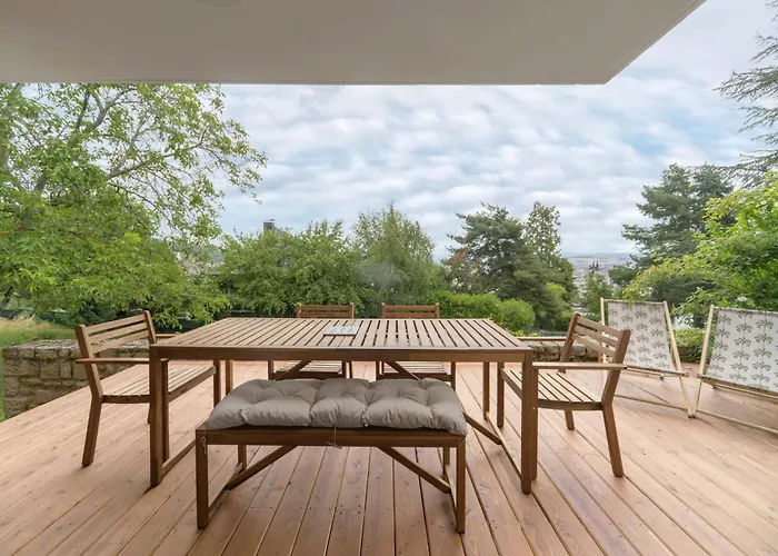 La Maison Des Fleurs - Superbe Maison Sur Les Hauteurs De *