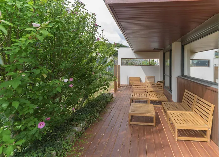 Villa La Maison Des Fleurs - Superbe Maison Sur Les Hauteurs De *